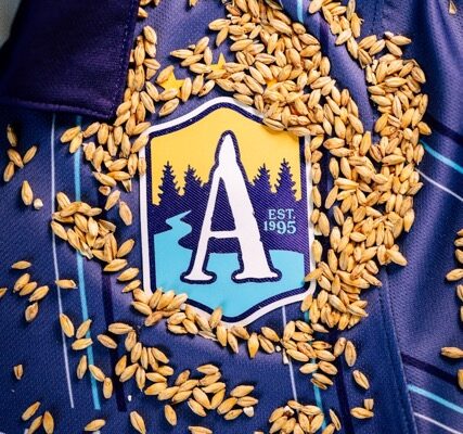 1Allagash Soccer Jersey - Deep Current - Mat Trogner-268 Medium 1Allagash Soccer Jersey - Deep Current - Mat Trogner-268 Medium