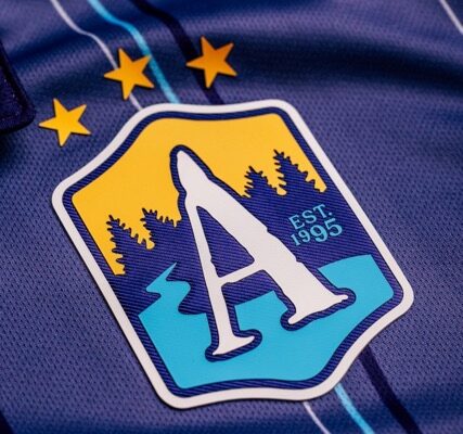 Allagash Soccer Jersey - Deep Current - Mat Trogner-31 Medium Allagash Soccer Jersey - Deep Current - Mat Trogner-31 Medium